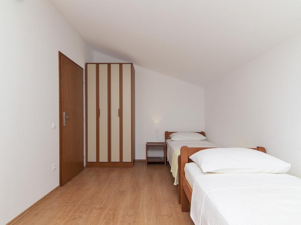 Apartments Ceja Near Sea Medulin Habitación foto