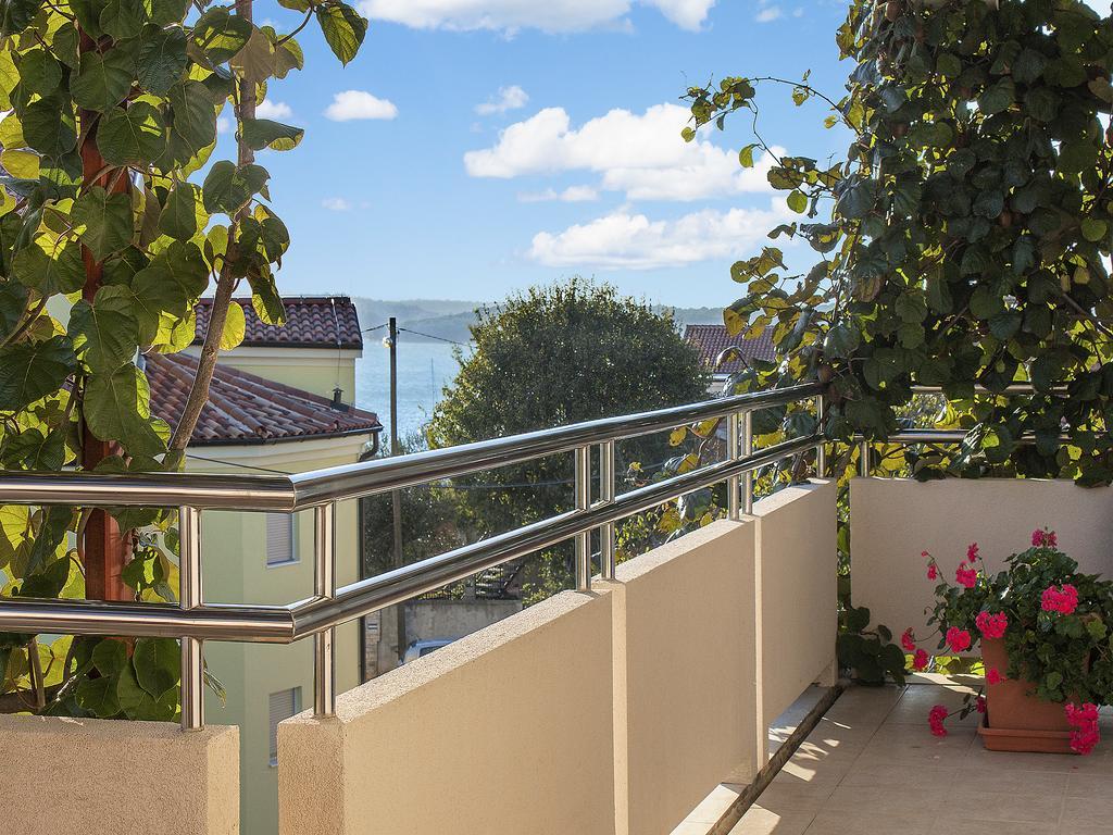 Apartments Ceja Near Sea Medulin Habitación foto
